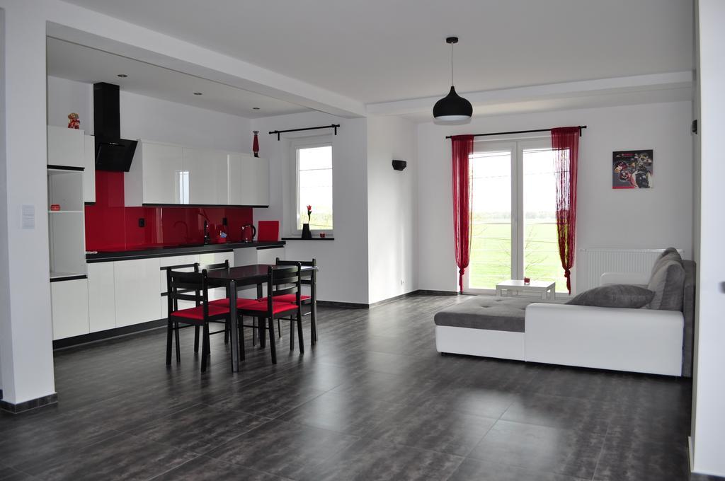 Apartament Scorpion Modlin Czosnow Exterior photo