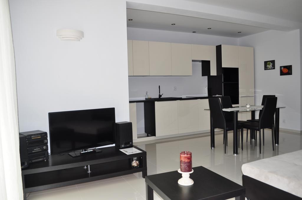 Apartament Scorpion Modlin Czosnow Exterior photo