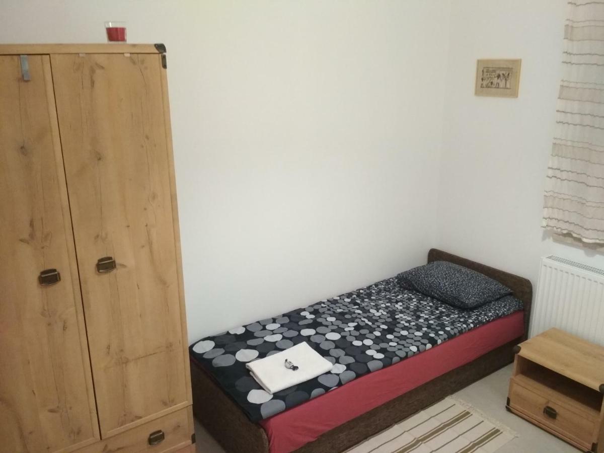 Apartament Scorpion Modlin Czosnow Exterior photo